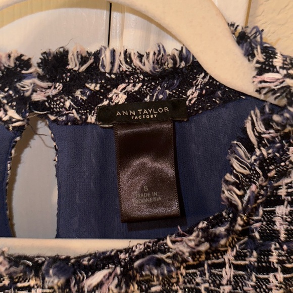 Ann Taylor top - Picture 2 of 3